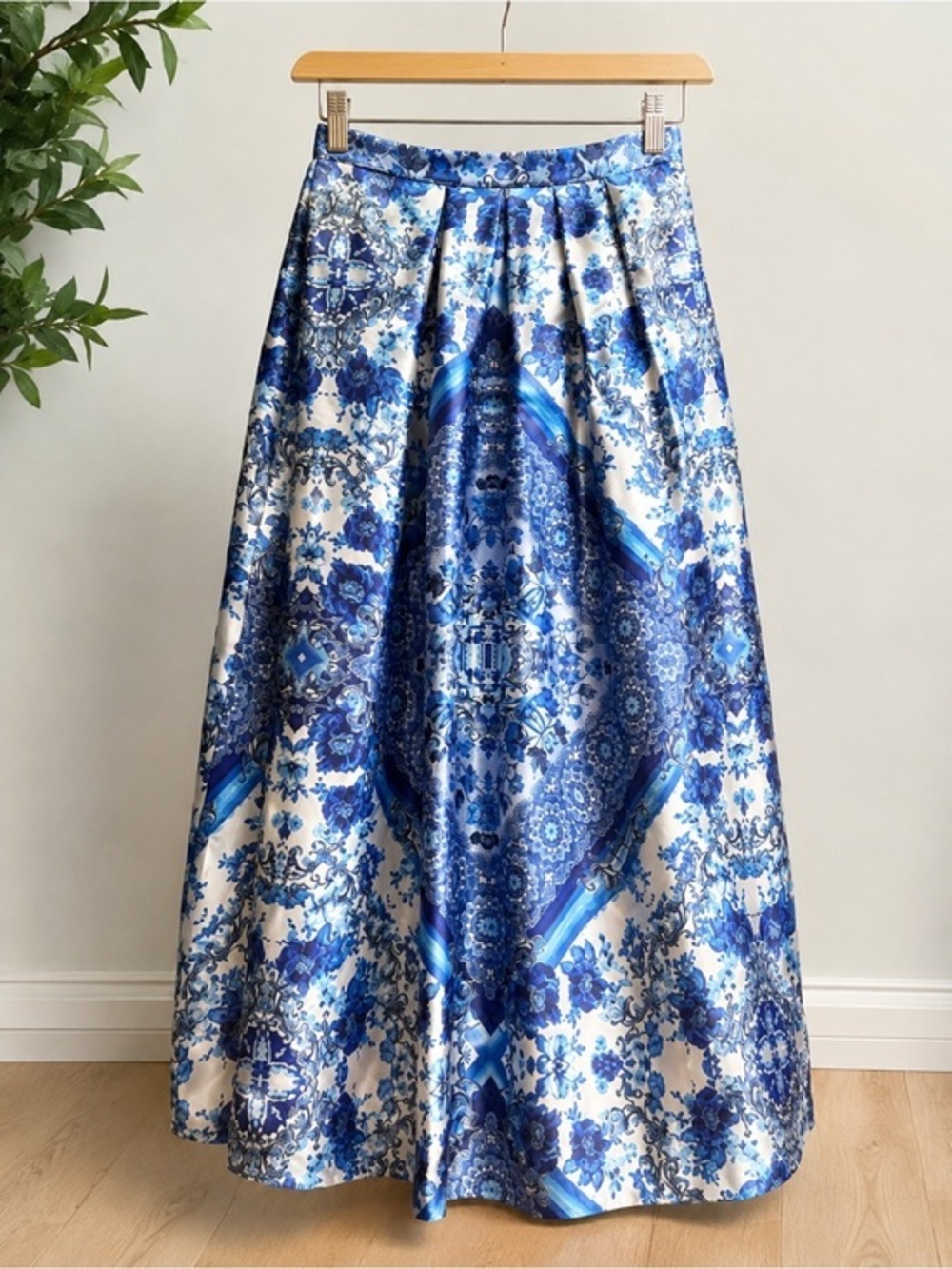 Xtraordinary Blue White Porcelain Print Pleated Maxi Small Skirt Coastal Resort